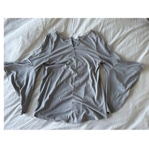 GREEN ENVELOPE LOS ANGELES Gray Bell Sleeve V Neck Top Women's XS